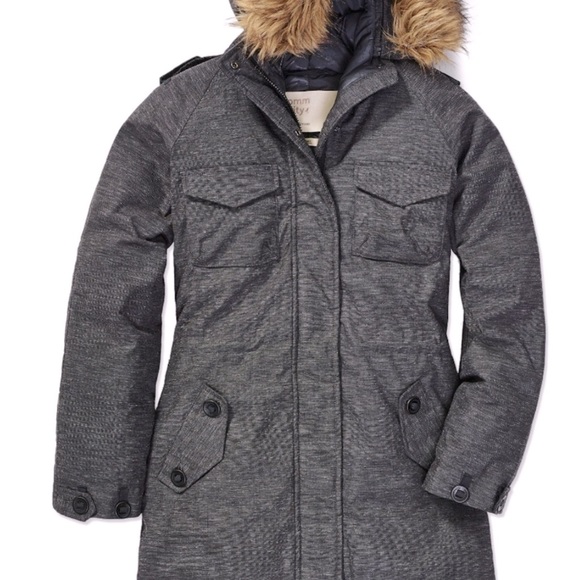 ⭐️NWT Aritzia Community Paradigm Down Parka - Picture 2 of 2